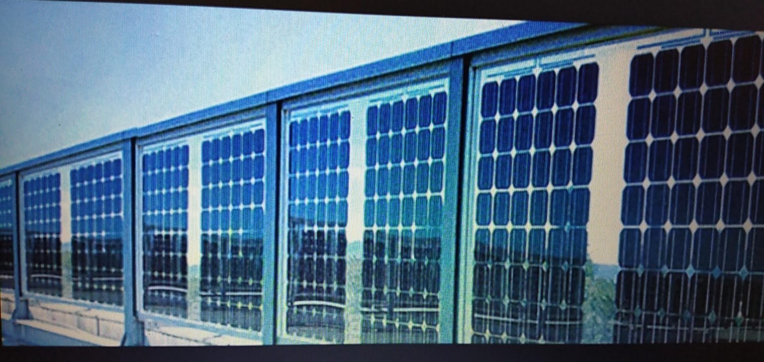 BIPV Solar Wall/Fence, Large Sound Barrier for Freeway, Border Wall