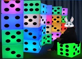 LR-414-Dice-Standing